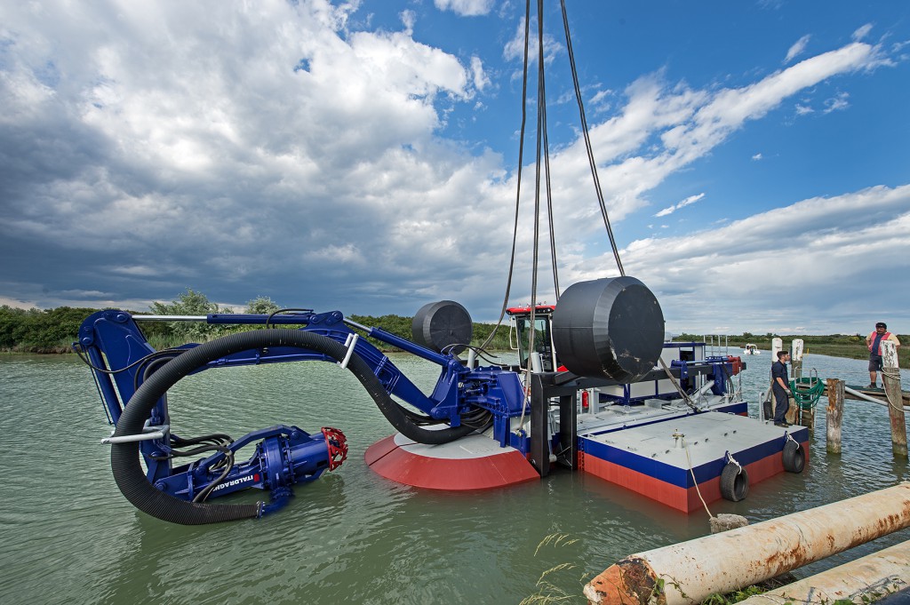 DRAGA MULTIFUNZIONALE “BIBIONE”