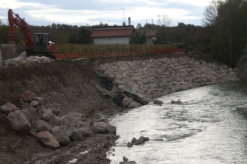REALIZZAZIONE DI DIFESA IN MASSI DI ROCCIA A PROTEZIONE DELLA SPONDA IN SINISTRA IDROGRAFICA DEL TORRENTE JUDRIO