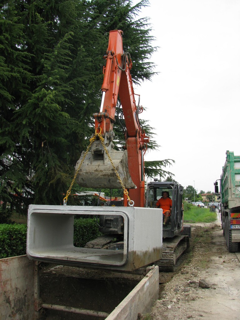 INTERVENTO URGENTE DI PROTEZIONE CIVILE IN COMUNE DI FIUME VENETO A SALVAGUARDIA DEI CENTRI ABITATI