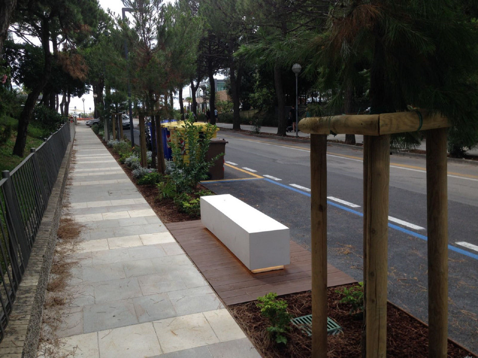 Arredo Urbano e Riqualificazione aree pubbliche Adriacos Srl